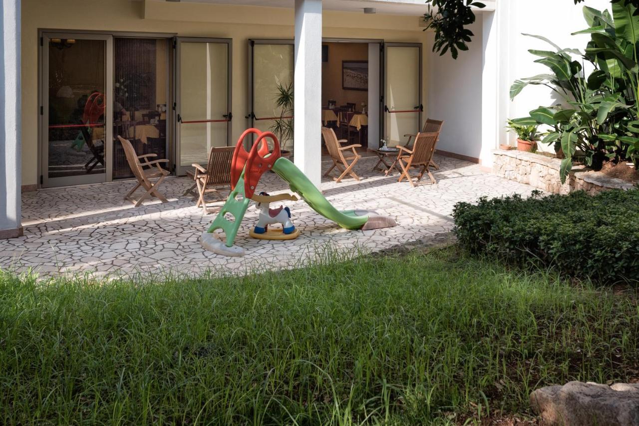 La Chiocciola Bed and Breakfast Castrignano del Capo Εξωτερικό φωτογραφία